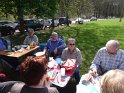 2017-03-30 13-03-21 Rando Meudon-Pique nique DLe